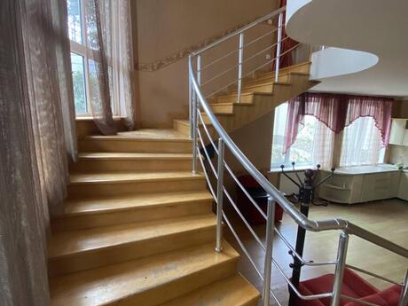 5 otaqlı həyət evi/bağ evi - Gəncə - 270 m²