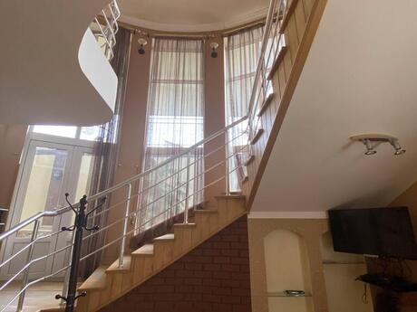 5 otaqlı həyət evi/bağ evi - Gəncə - 270 m²