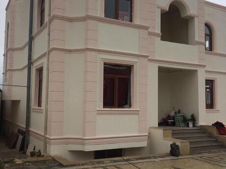 9 otaqlı həyət evi/bağ evi - Bilgəh q. - 370 m²