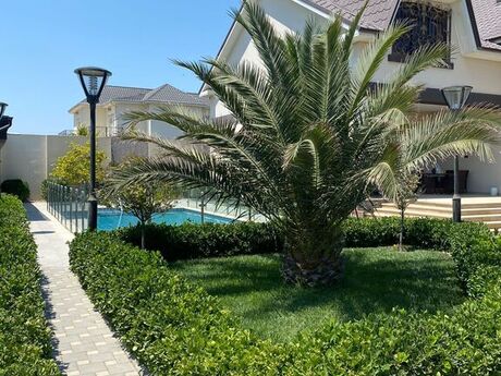 5 otaqlı həyət evi/bağ evi - Şüvəlan q. - 350 m²