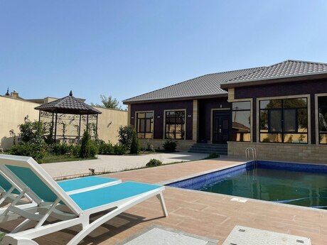 4 otaqlı həyət evi/bağ evi - Mərdəkan q. - 250 m²
