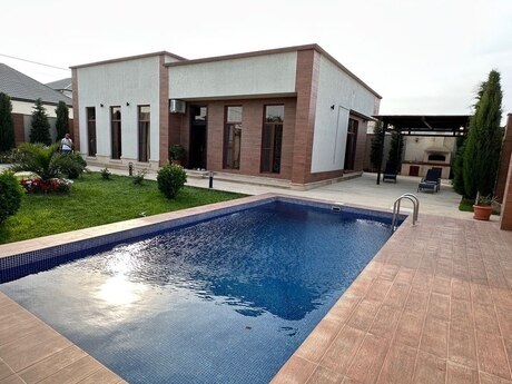 4 otaqlı həyət evi/bağ evi - Mərdəkan q. - 240 m²