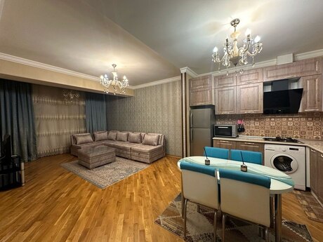 Kirayə 2 otaqlı mənzil, 70 m², Xətai: 1 000 ₼/ay 2