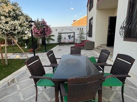 5 otaqlı həyət evi/bağ evi - Mərdəkan q. - 290 m²