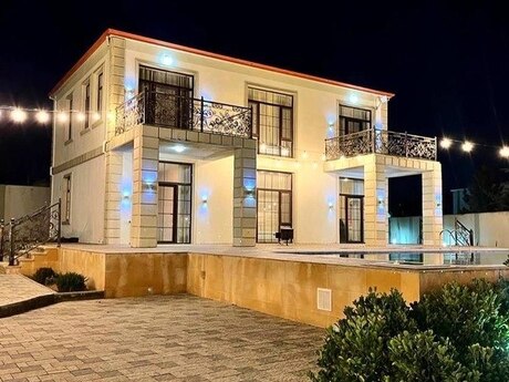 5 otaqlı həyət evi/bağ evi - Buzovna q. - 300 m²