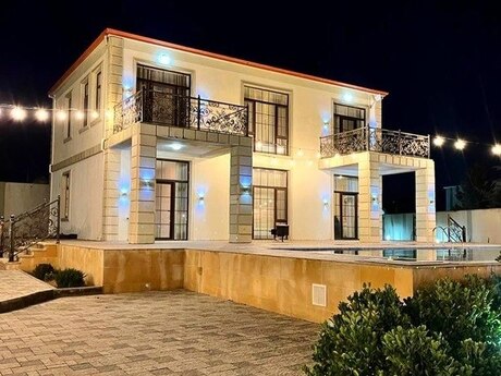 5 otaqlı həyət evi/bağ evi - Buzovna q. - 300 m²