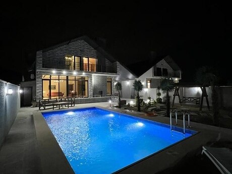 5-комн. дом/дача - пос. Пиршаги - 350 м²