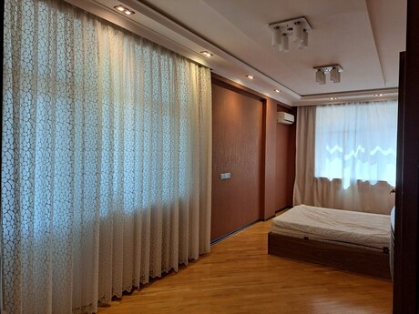 3 otaqlı mənzil, 160 m², 9-cu mikrorayon: 371 000 ₼ 5