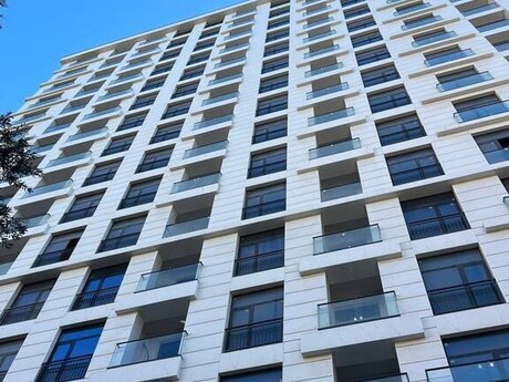 4 otaqlı yeni tikili - Nəsimi r. - 130 m²