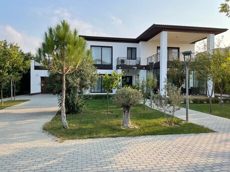 5 otaqlı həyət evi/bağ evi - Bilgəh q. - 350 m²
