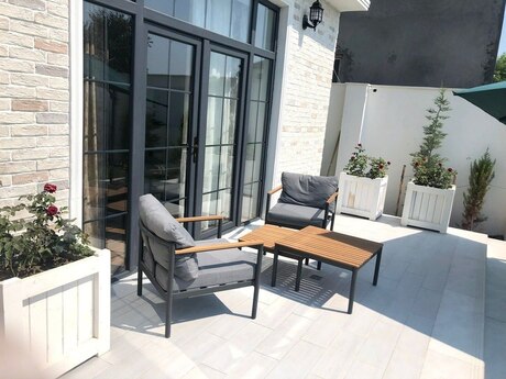5-комн. дом/дача - пос. Бильгях - 340 м²