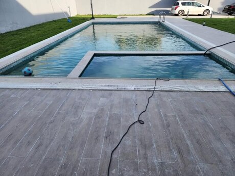 6 otaqlı həyət evi/bağ evi - Sea Breeze q. - 500 m²
