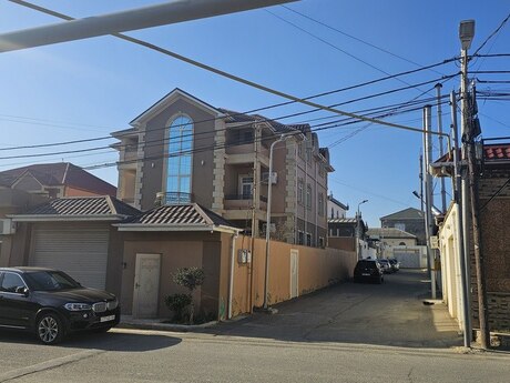 7 otaqlı həyət evi/bağ evi - Badamdar q. - 500 m²