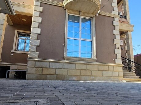 7 otaqlı həyət evi/bağ evi - Badamdar q. - 500 m²