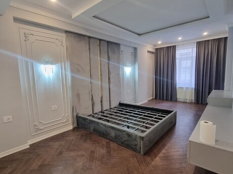 4-комнатная квартира, 186 м², Nəriman Nərimanov: 550 000 ₼ 4