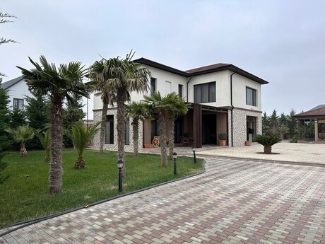 4 otaqlı həyət evi/bağ evi - Türkan q. - 300 m²