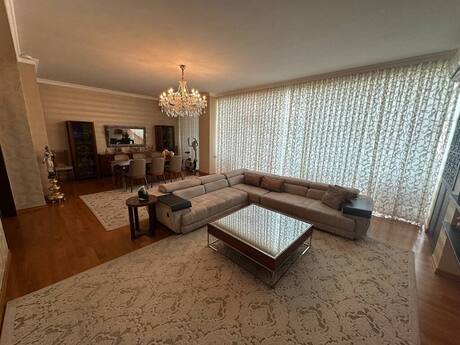3 otaqlı yeni tikili - 28 May m. - 190 m²