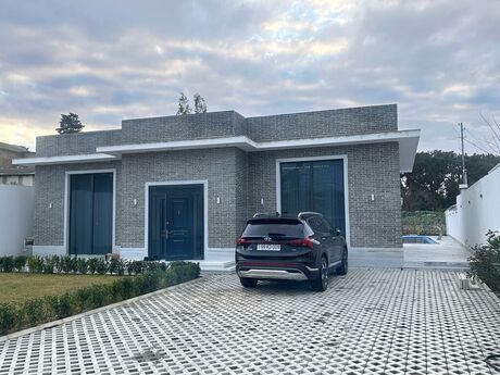4 otaqlı həyət evi/bağ evi - Mərdəkan q. - 250 m²