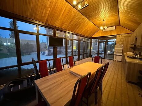 6 otaqlı həyət evi/bağ evi - Bilgəh q. - 400 m²