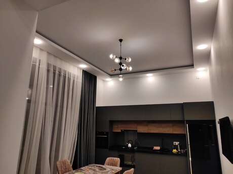 4 otaqlı həyət evi/bağ evi - Buzovna q. - 230 m²