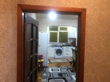 2-комн. вторичка - м. Азадлыг проспекти - 52 м²