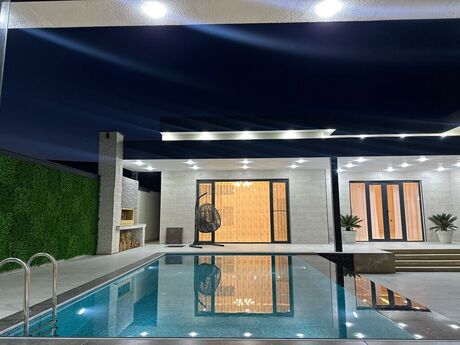 5 otaqlı həyət evi/bağ evi - Mərdəkan q. - 220 m²