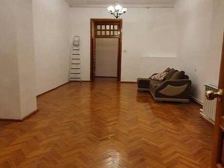 4 otaqlı köhnə tikili - Sahil m. - 160 m²