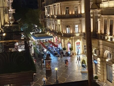 4 otaqlı köhnə tikili - Sahil m. - 160 m²