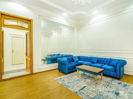 5 otaqlı köhnə tikili - Sahil m. - 180 m²