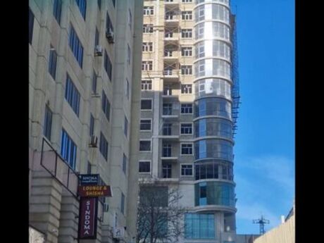 3 otaqlı yeni tikili - Bayıl q. - 153 m²