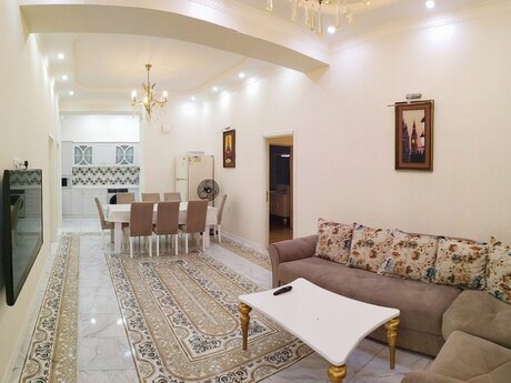 4 otaqlı mənzil, 162 m², Şah İsmayıl Xətai: 400 000 ₼ 2