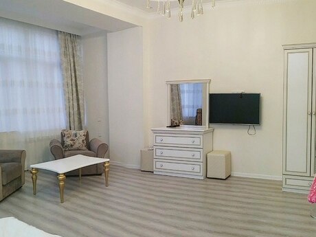 4 otaqlı mənzil, 162 m², Şah İsmayıl Xətai: 400 000 ₼ 4