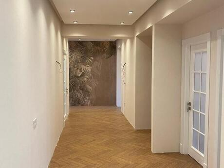 5 otaqlı mənzil, 216 m², Zirvə Park: 810 000 ₼ 5