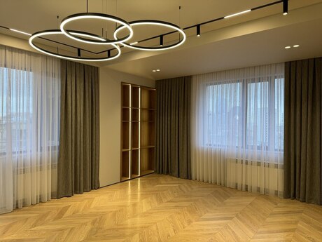 4 otaqlı yeni tikili - 28 May m. - 155 m²