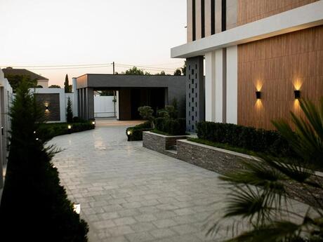 5 otaqlı həyət evi/bağ evi - Şüvəlan q. - 380 m²