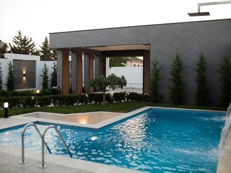 5 otaqlı həyət evi/bağ evi - Şüvəlan q. - 380 m²