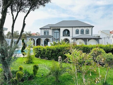 7 otaqlı həyət evi/bağ evi - Bilgəh q. - 450 m²