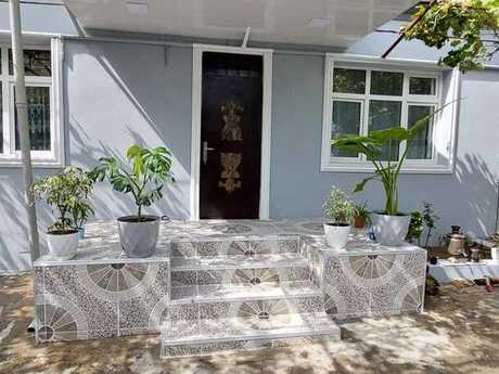 6 otaqlı həyət evi/bağ evi - 8-ci kilometr q. - 300 m²