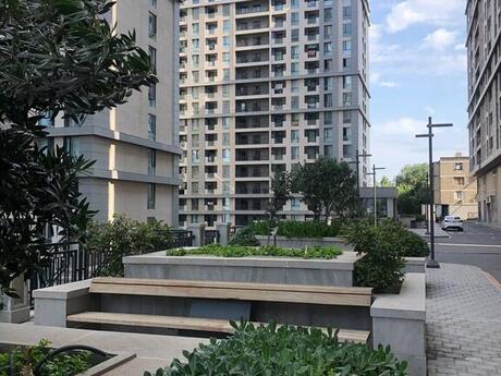 4 otaqlı yeni tikili - Həzi Aslanov q. - 150 m²
