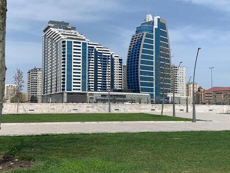 Elan №3506333 - Bakı, Şah İsmayıl Xətai m., 4 otaqlı, 400 m², 26/28 mərtəbə