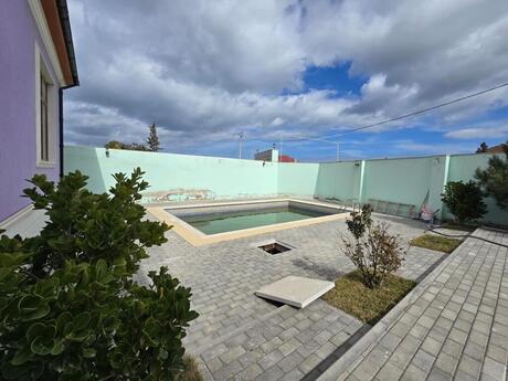 4 otaqlı həyət evi/bağ evi - Mərdəkan q. - 185 m²