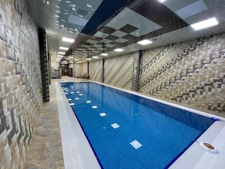 6 otaqlı həyət evi/bağ evi - Mərdəkan q. - 400 m²