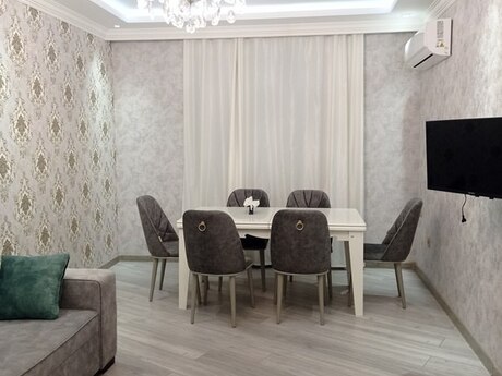 Elan №4186450 - Bakı, Əhmədli q., 2 otaqlı, 88 m², 4/20 mərtəbə