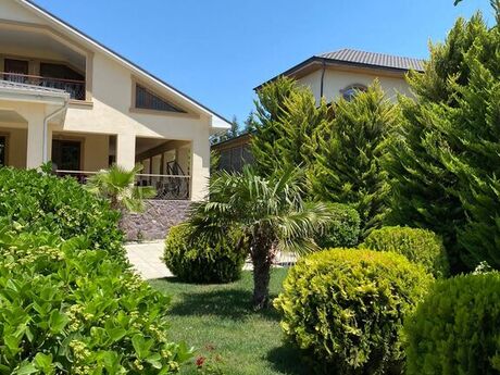 6 otaqlı həyət evi/bağ evi - Nardaran q. - 250 m²