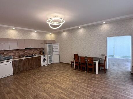 House with Garden, Villa For Rent