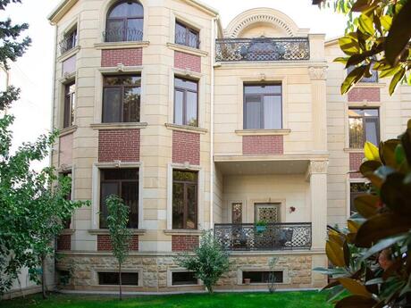 11 otaqlı həyət evi/bağ evi - Neftçilər m. - 620 m²