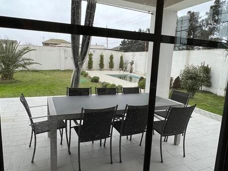 5 otaqlı həyət evi/bağ evi - Bilgəh q. - 230 m²
