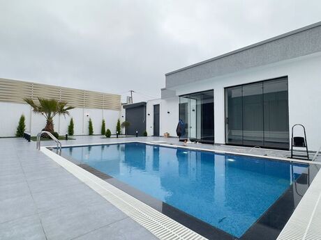 6 otaqlı həyət evi/bağ evi - Mərdəkan q. - 450 m²