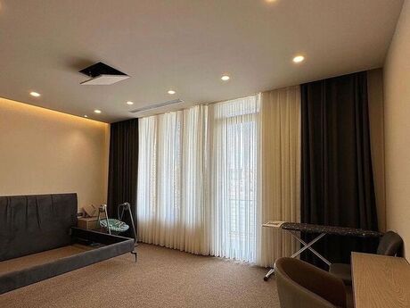 House with Garden, Villa For Rent