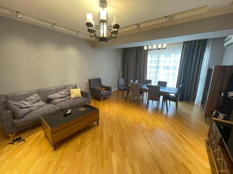 2 otaqlı yeni tikili - Şah İsmayıl Xətai m. - 102 m²